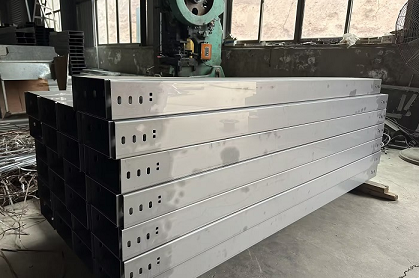 嘉峪关桥架厂：给您一个坚如磐石的支撑！